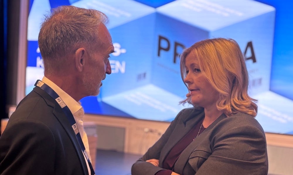 Arbeidslivsdirektør i KS,Tor Arne Gangsø og arbeids- og inkluderingsminister Kjersti Stenseng.