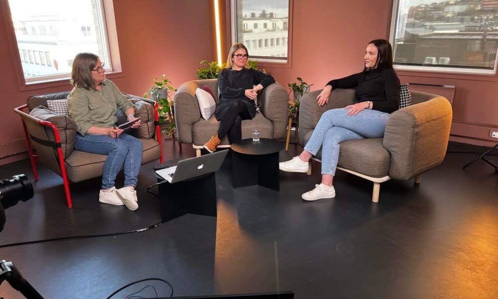 Jobbvinner, samtale mellom prosjektveileder Sissel Kvam, med mentor Lene Wikan og Sara Fredlund fra Trondheim kommune