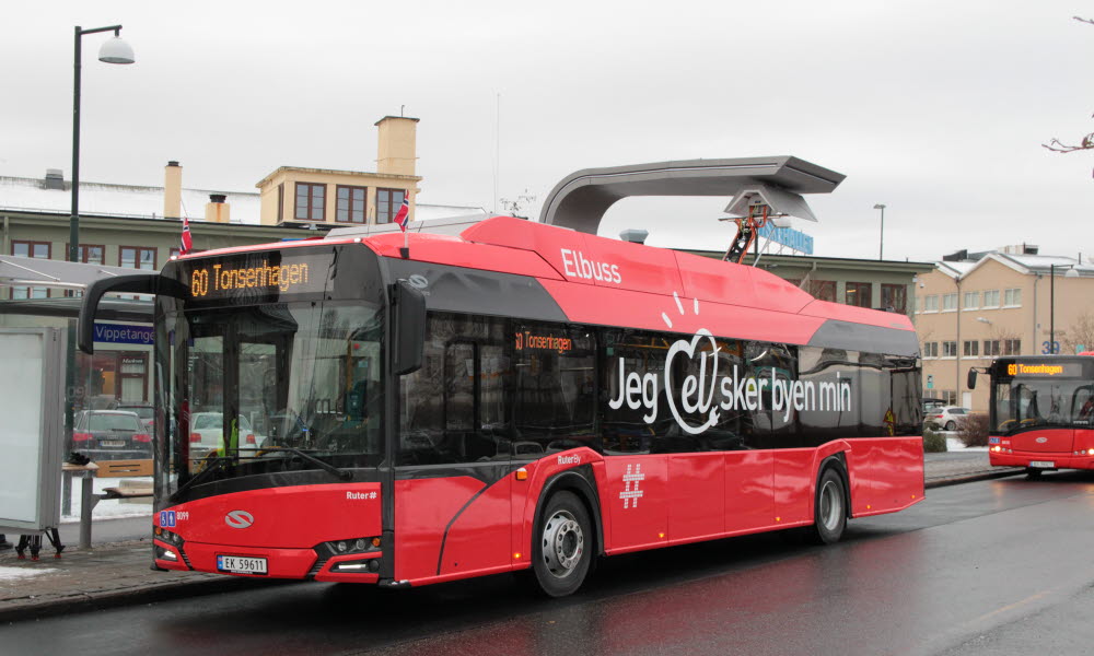 El-buss lader seg i Oslo