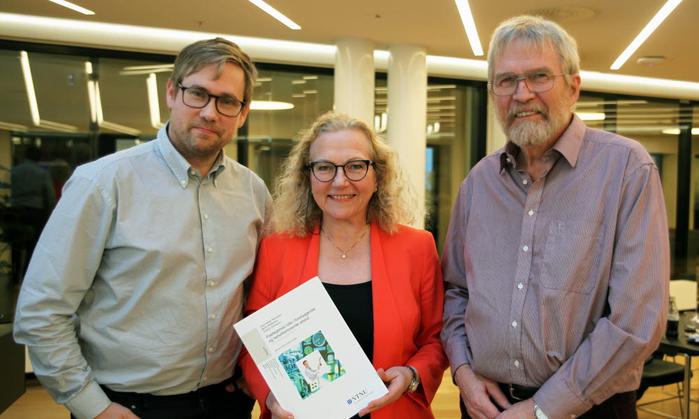 Dag-Helge Rønnevik, Betty Pettersen og Anders Grimsmo er forfattere av rapporten "Fastlegens rolle i forebyggende og helsefremmende arbeid"